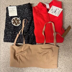 This is an xs bundle: Calia winter leggings, Skims bra, DSG long sleeve